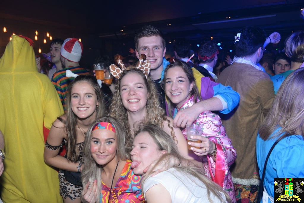 ../Images/Carnavals vrijdagavond in VdG 241.jpg